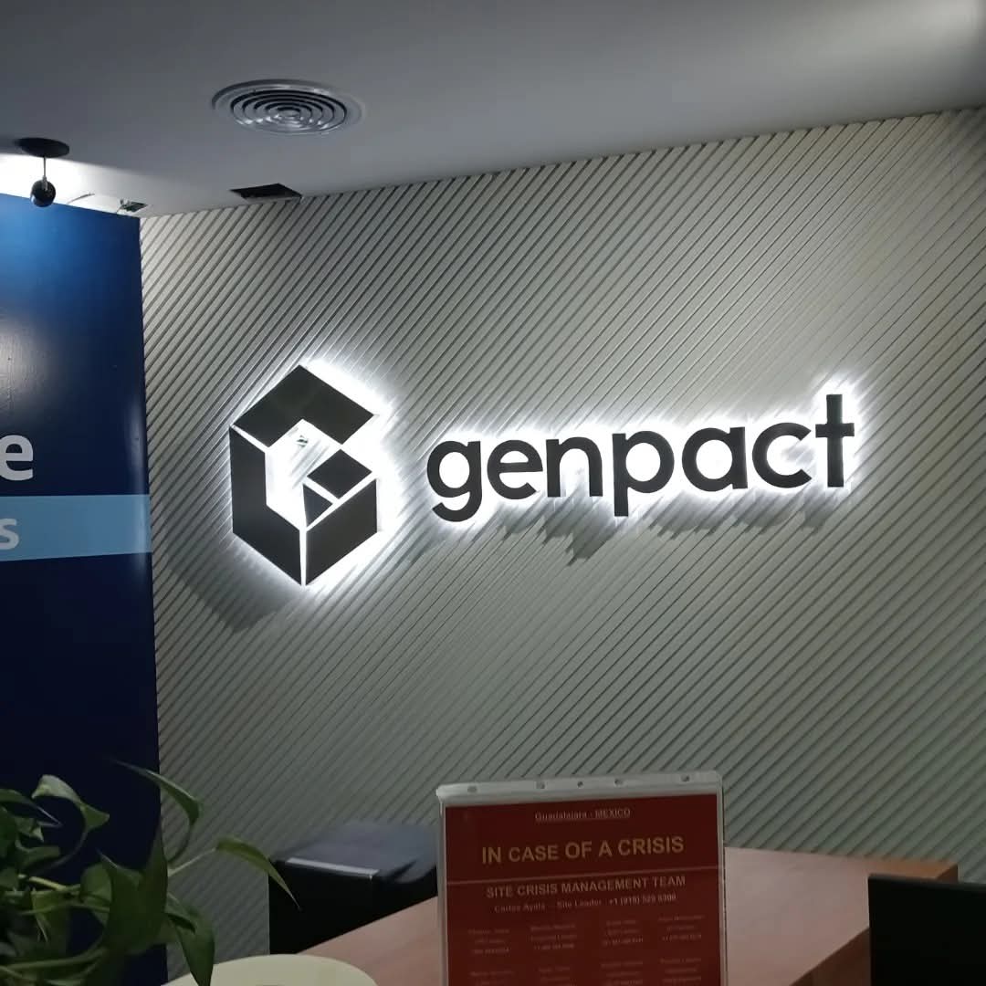 LETREROS 3D EN ALUMINIO DORADO ALUMINIO NATURAL  DETALLES EN ACRILICO Y ELEMENTOS DIFERENTES CON MATERIALES PREMIUM.